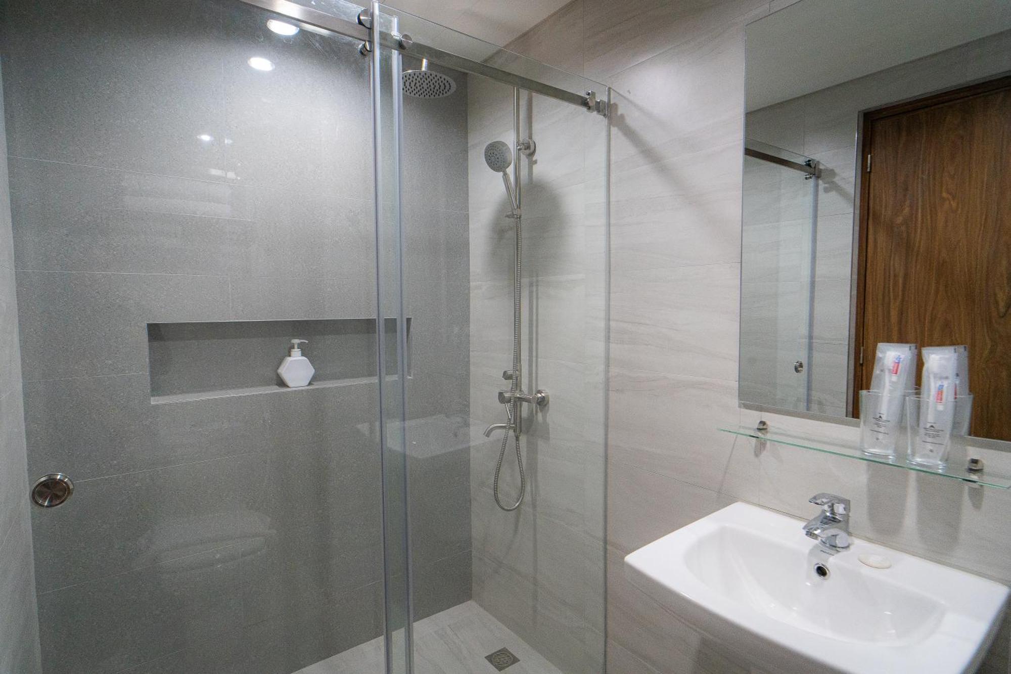 Mangrove Residences Mactan Punta Engano  Bagian luar foto